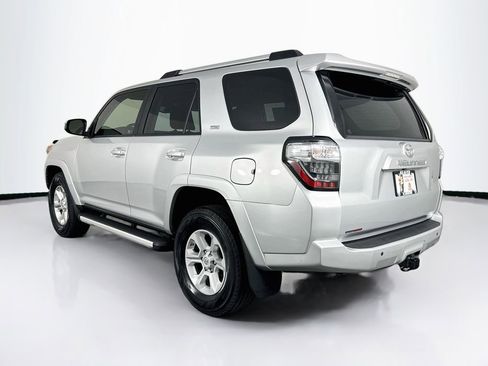 Used 2021 Toyota 4Runner SR5 RWD image 7