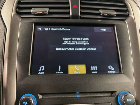 Certified 2017 Ford Fusion SE w/ Fusion SE Technology Package FWD image 12