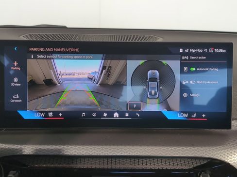 Used 2026 BMW 330i Sedan w/ M Sport Package image 25