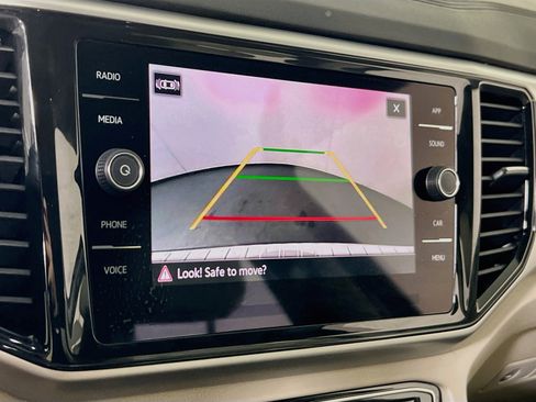 Used 2023 Volkswagen Atlas SE image 13