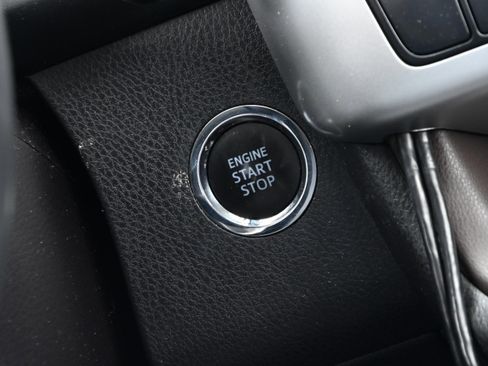 Used 2014 Toyota Highlander XLE AWD/4WD image 27