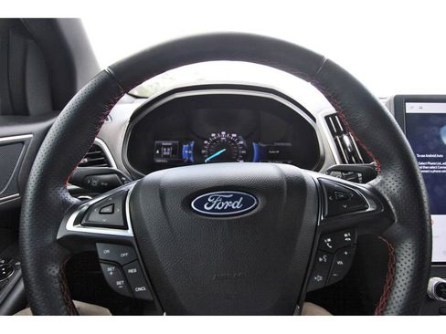 Used 2023 Ford Edge ST-Line AWD/4WD image 16