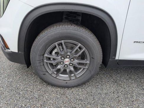 New 2026 GMC Acadia Elevation FWD image 2