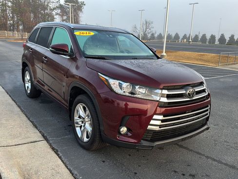 Used 2018 Toyota Highlander Limited image 6