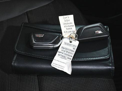Used 2024 Cadillac Escalade ESV Premium Luxury w/ LPO, Floor Liner Package AWD/4WD image 67
