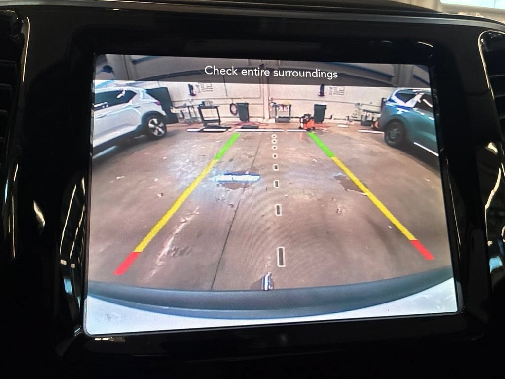 Used 2019 Jeep Cherokee Limited AWD/4WD image 27