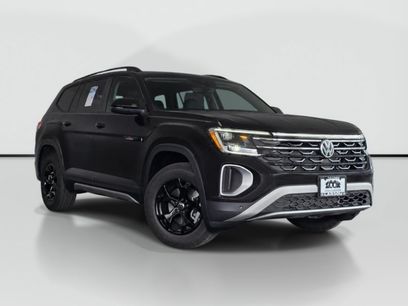 New 2026 Volkswagen Atlas Peak Edition