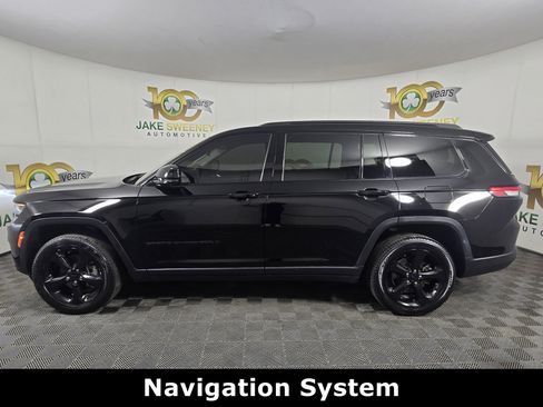 Used 2023 Jeep Grand Cherokee L Limited w/ Luxury Tech Group II image 6