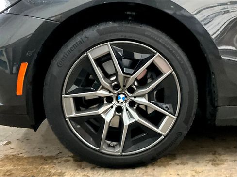 Used 2026 BMW 530i w/ Premium Package RWD image 12