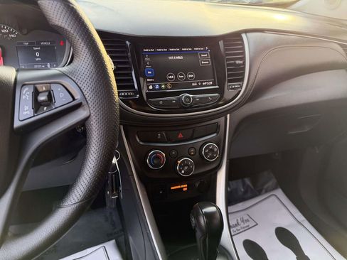 Used 2021 Chevrolet Trax LS w/ Tint and Cruise Package image 35