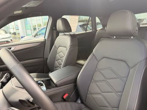 Certified 2026 Volkswagen Atlas Cross Sport SE AWD/4WD image 12