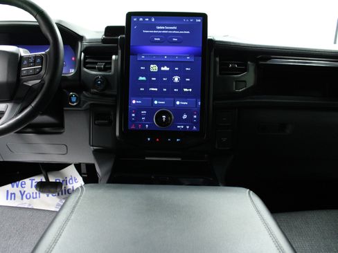 Used 2024 Ford F150 Lightning Flash image 18