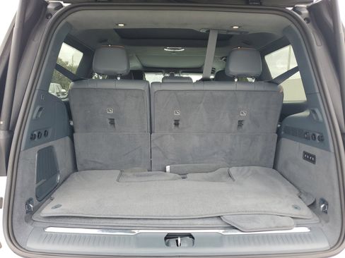 Used 2022 Jeep Grand Wagoneer Series II w/ Convenience Group III image 16