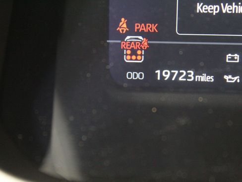 Used 2024 Toyota Sequoia Platinum image 18