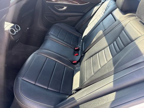 Used 2017 Mercedes-Benz E 300 4MATIC w/ Premium 3 Package image 27