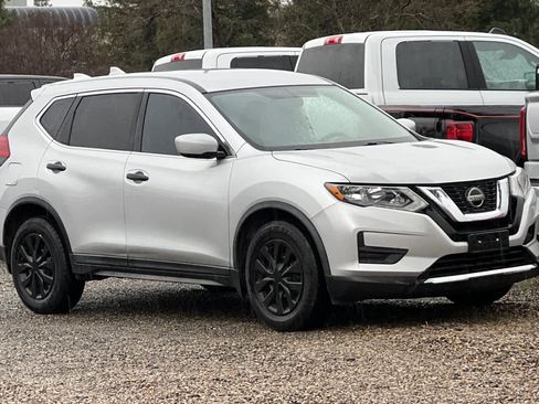 Used 2018 Nissan Rogue S image 10