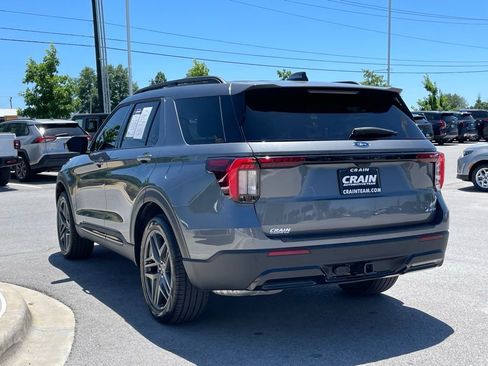 Used 2026 Ford Explorer ST-Line w/ ST-Line Street Pack AWD/4WD image 5