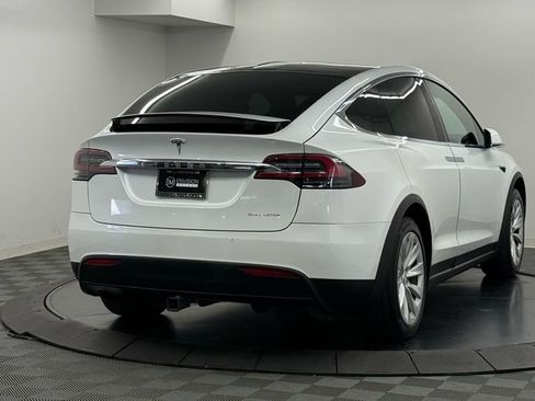 Used 2020 Tesla Model X Long Range image 6