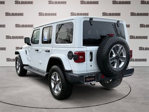 Used 2019 Jeep Wrangler Unlimited Sahara image 3