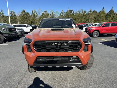 Used 2025 Toyota RAV4 XSE w/ Weather Package AWD/4WD image 53
