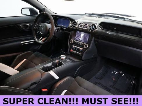 Used 2022 Ford Mustang Shelby GT500 w/ Carbon Fiber Track Pack RWD image 22
