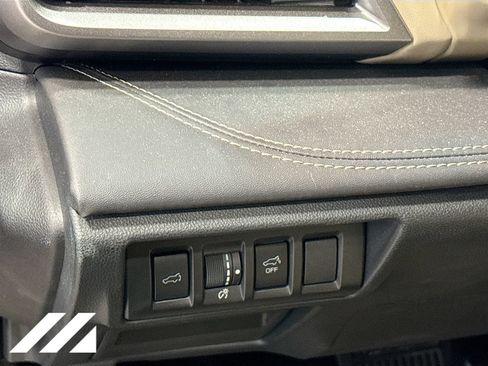 Used 2020 Subaru Outback Limited w/ Popular Package #2 AWD/4WD image 9