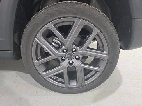 New 2026 Jeep Compass Latitude image 7