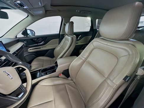 Used 2020 Lincoln Corsair Reserve w/ Appearance Package FWD image 22