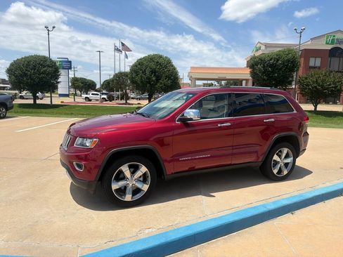Used 2014 Jeep Grand Cherokee Limited w/ Trailer Tow Group IV AWD/4WD image 7