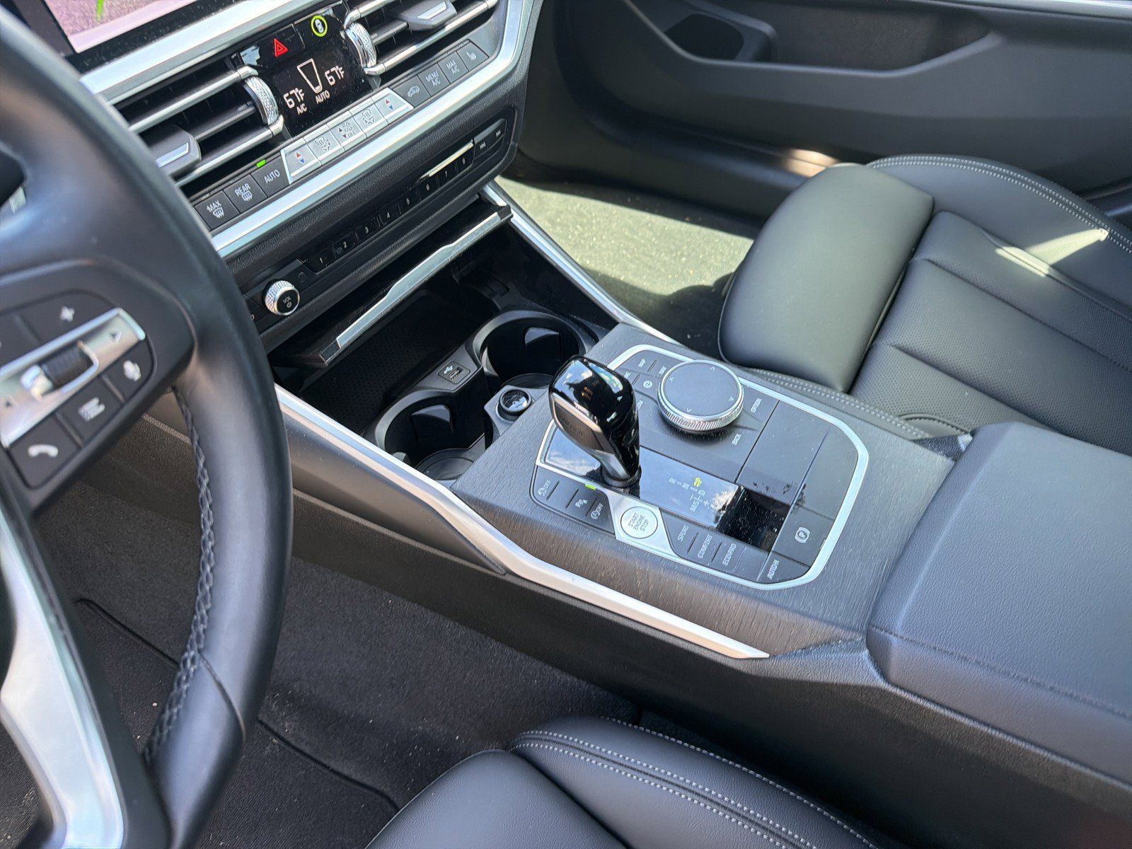 Used 2022 BMW 330i Sedan w/ Driving Assistance Package RWD image 21