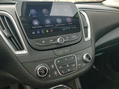 Used 2024 Chevrolet Malibu LT image 23