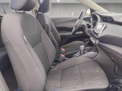 Used 2022 Nissan Kicks S FWD image 19