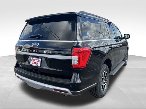 Certified 2024 Ford Expedition XLT image 5