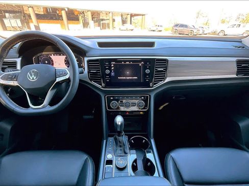 Used 2023 Volkswagen Atlas SEL image 15