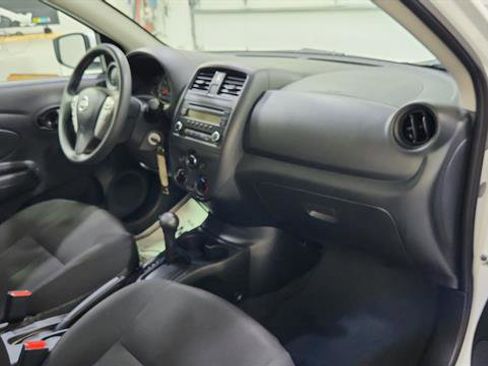 Used 2016 Nissan Versa S Plus image 19