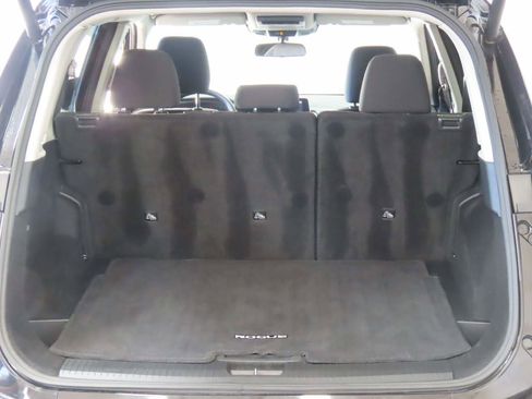 Used 2024 Nissan Rogue SV image 18