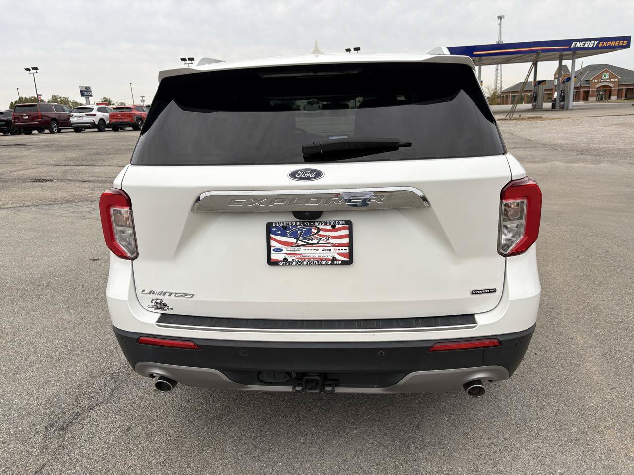 Used 2021 Ford Explorer Limited w/ Hybrid Equipment Group 310A AWD/4WD image 4