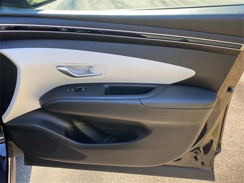 Used 2022 Hyundai Tucson SEL image 35