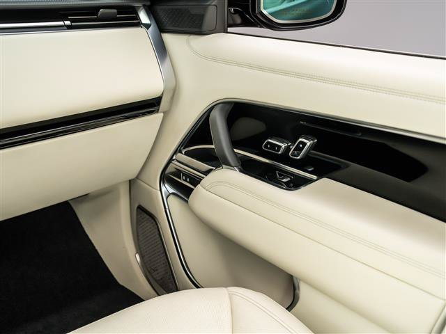 Used 2024 Land Rover Range Rover Autobiography AWD/4WD image 31