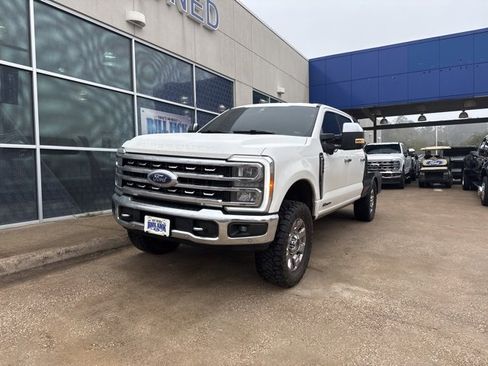 Used 2023 Ford F250 Lariat w/ Lariat Ultimate Package image 4