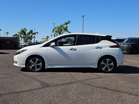 Used 2020 Nissan Leaf SL Plus FWD image 9