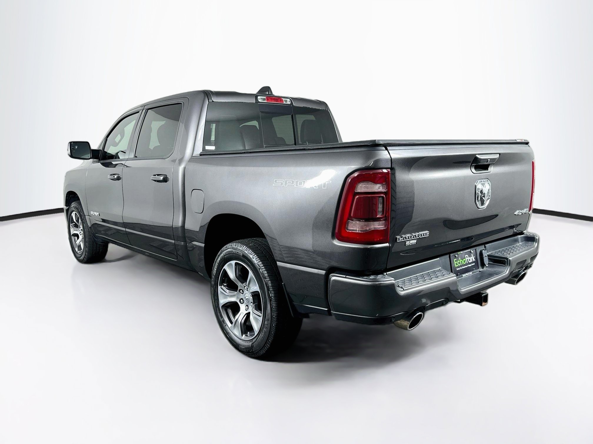 Used 2023 RAM 1500 Laramie AWD/4WD image 5