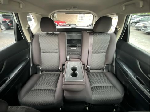 Used 2019 Nissan Rogue SV AWD/4WD image 21
