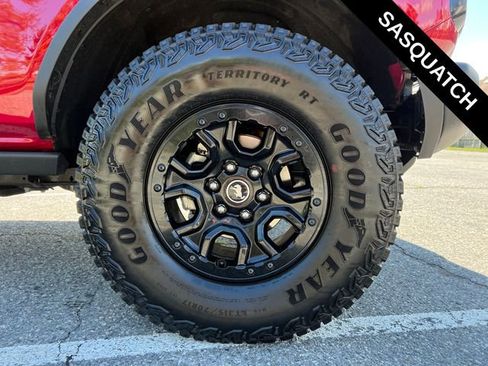 Used 2025 Ford Bronco Badlands AWD/4WD image 13