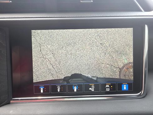 Used 2022 GMC Yukon Denali image 34