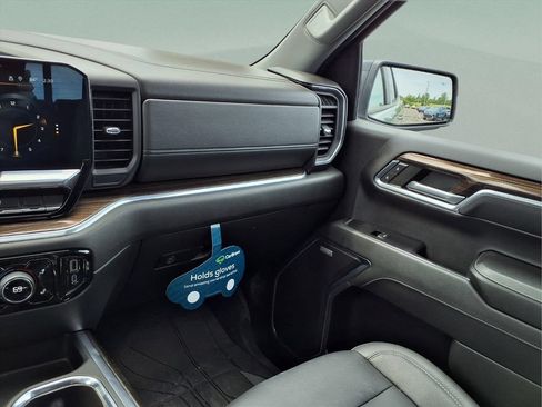 Certified 2024 Chevrolet Silverado 1500 RST w/ Convenience Package II AWD/4WD image 22
