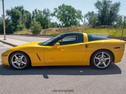 Used 2007 Chevrolet Corvette Coupe w/ Preferred Equipment Group RWD image 16