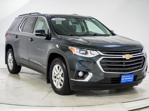 Used 2019 Chevrolet Traverse LT AWD/4WD image 14