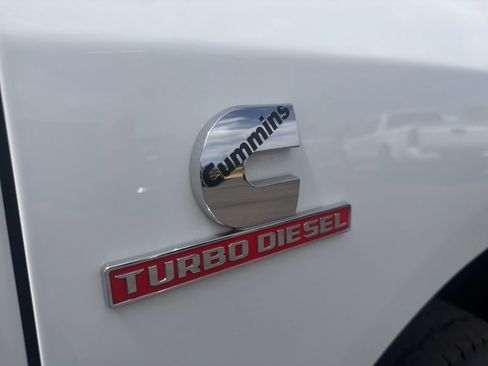 Used 2022 RAM 2500 Big Horn w/ Cold Weather Group AWD/4WD image 11