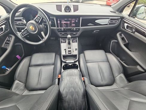 Used 2023 Porsche Macan image 17